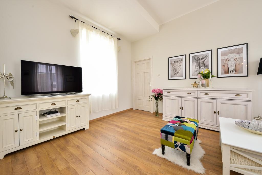 זאדאר Apartments Fontana מראה חיצוני תמונה