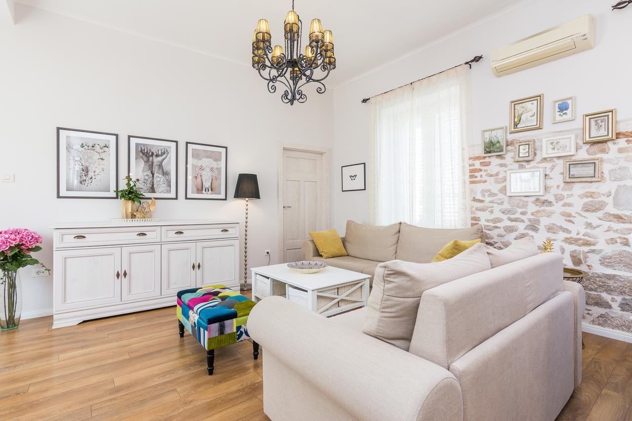 זאדאר Apartments Fontana מראה חיצוני תמונה