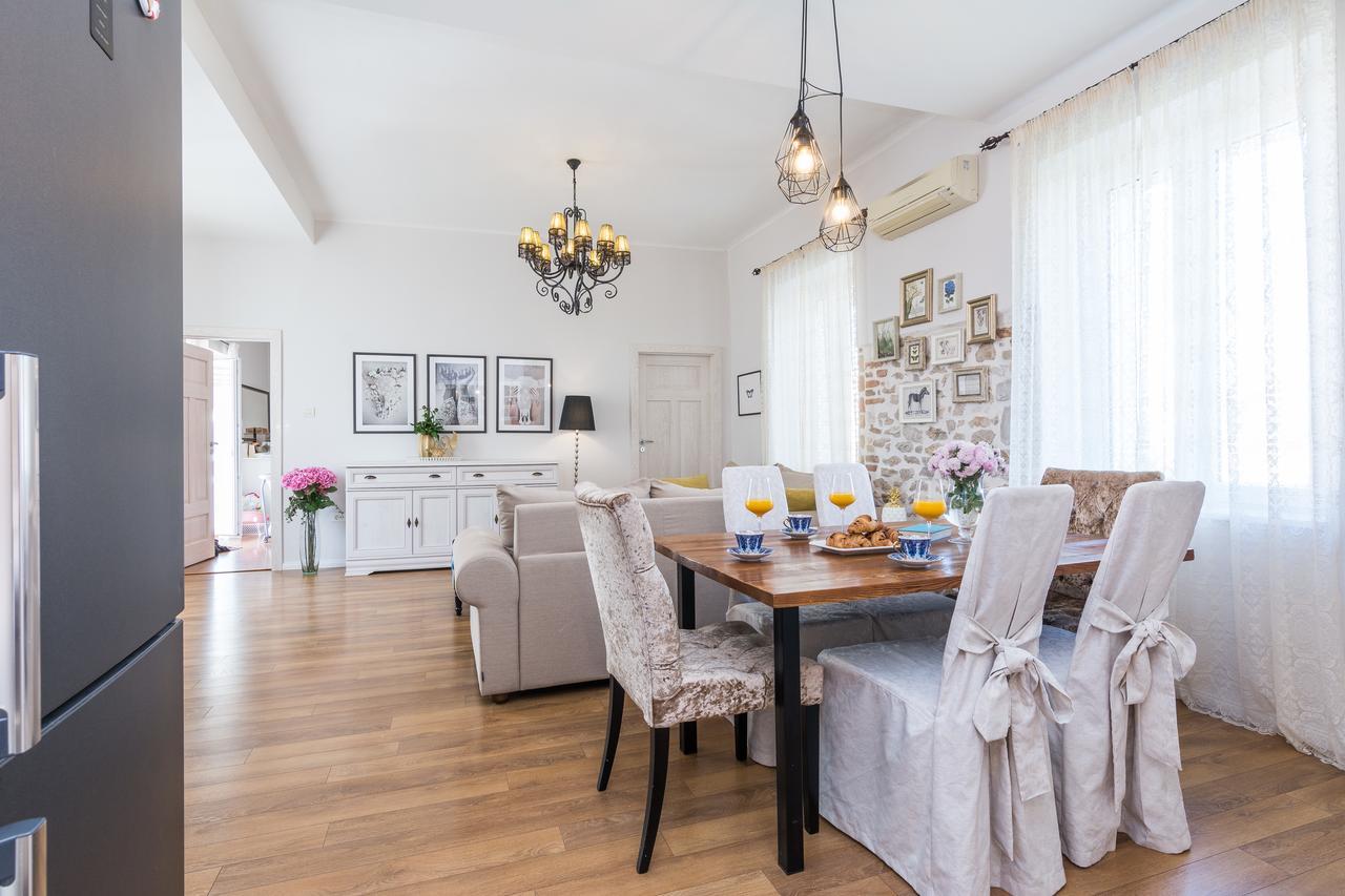 זאדאר Apartments Fontana מראה חיצוני תמונה