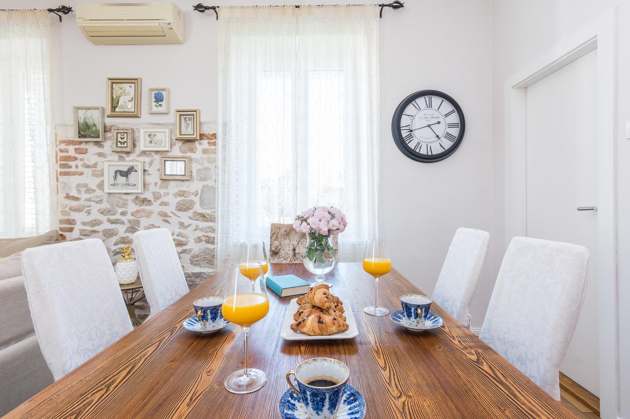 זאדאר Apartments Fontana מראה חיצוני תמונה