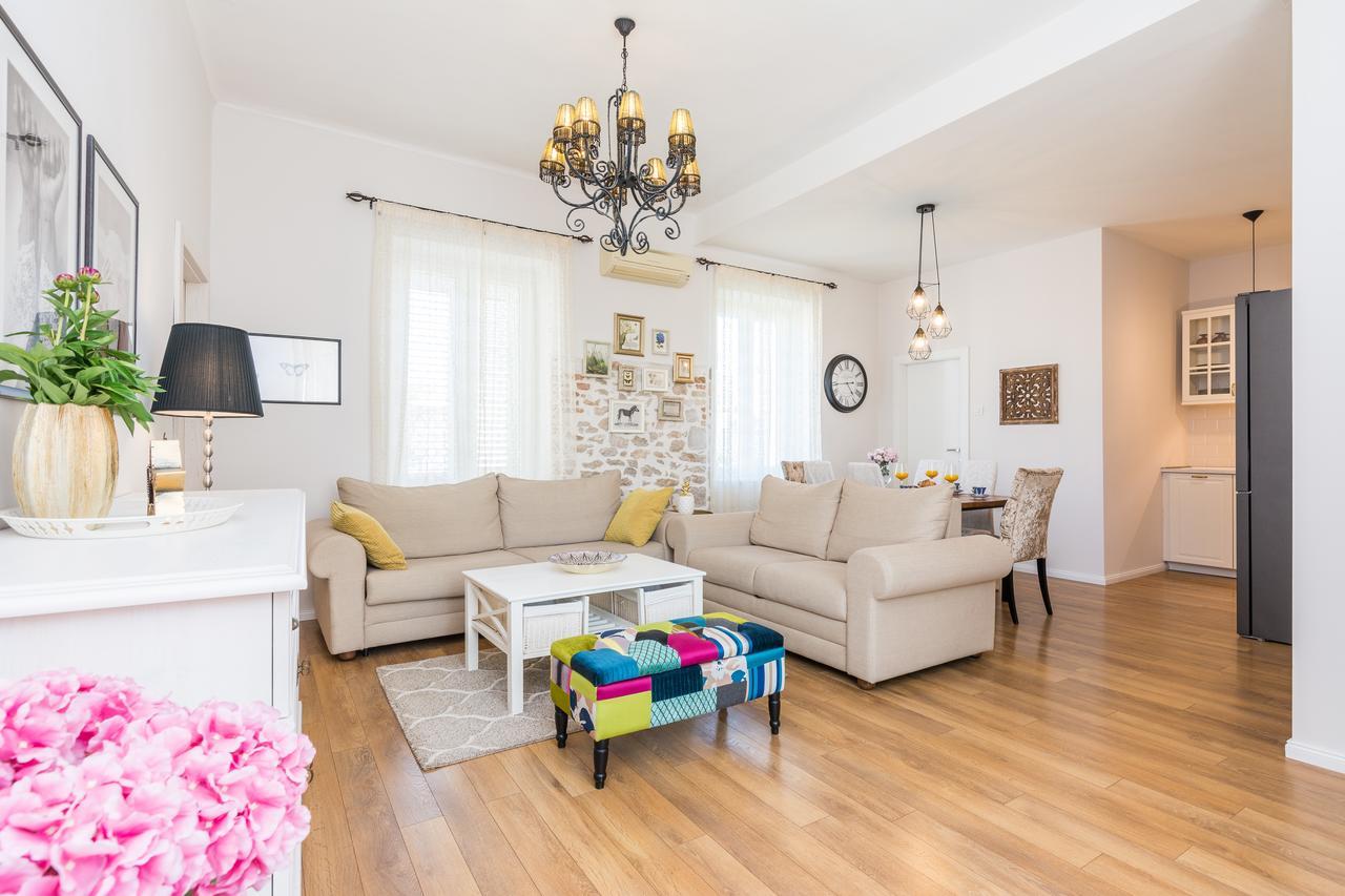 זאדאר Apartments Fontana מראה חיצוני תמונה