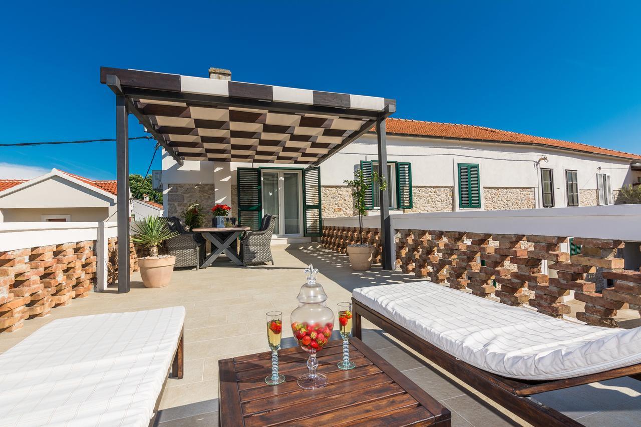 זאדאר Apartments Fontana מראה חיצוני תמונה