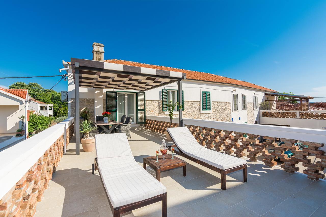 זאדאר Apartments Fontana מראה חיצוני תמונה